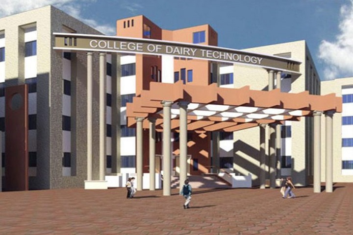 https://cache.careers360.mobi/media/colleges/social-media/media-gallery/14074/2019/4/15/College View of College of Dairy Technology Udgir_Campus-View.jpg